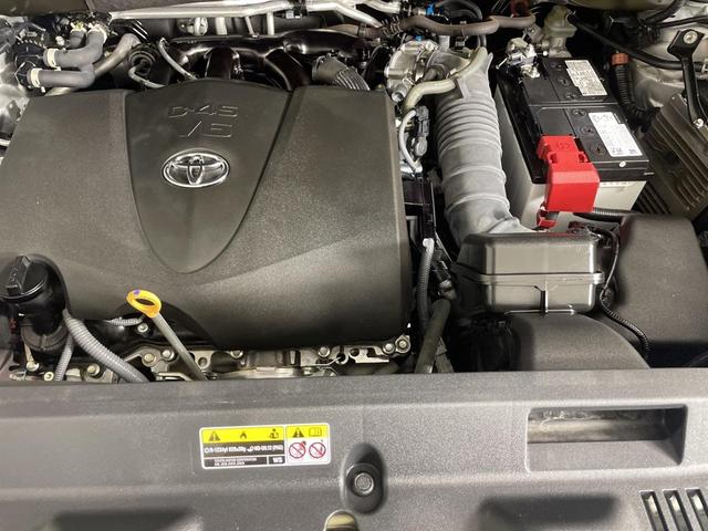 Photo of 2022 Celestial Silver Metallic Toyota Highlander