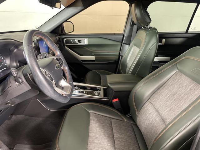 Photo of 2023 Stone Blue Metallic Ford Explorer
