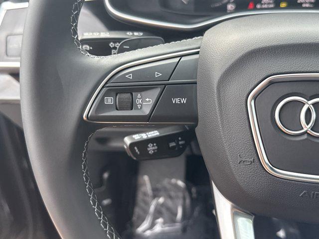 Photo of 2025 Mythos Black Metallic Audi Q7