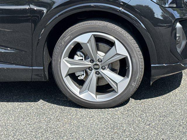 Photo of 2025 Mythos Black Metallic Audi Q4 e-tron