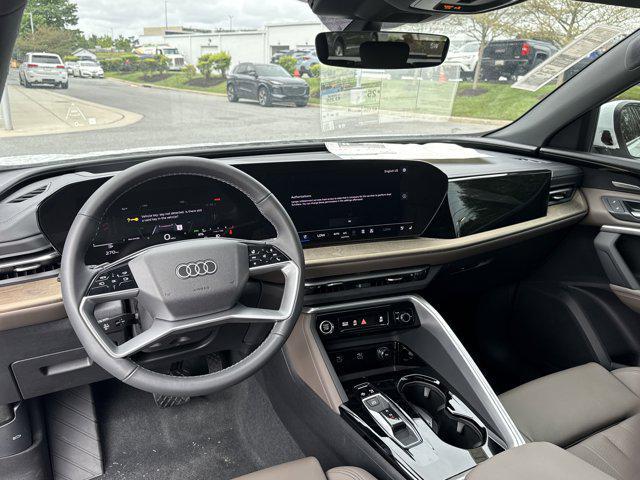 Photo of 2025 Glacier White Metallic Audi Q5