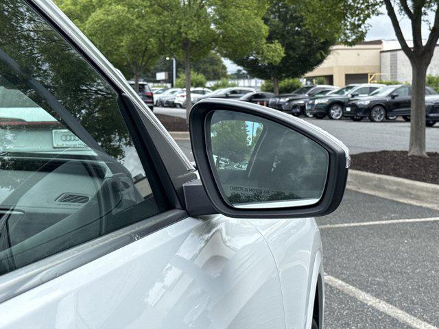 Photo of 2025 Glacier White Metallic Audi Q5