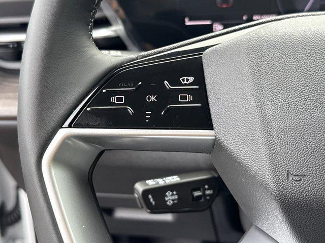 Photo of 2025 Glacier White Metallic Audi Q5