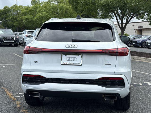 Photo of 2025 Glacier White Metallic Audi Q5