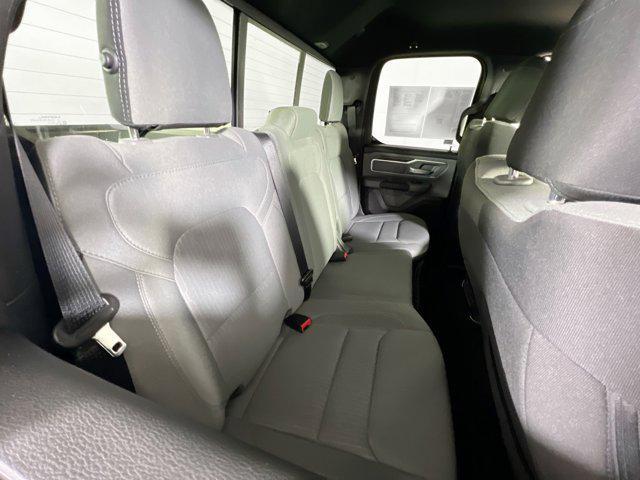 Photo of 2022 Diamond Black Crystal Pearlcoat RAM 1500