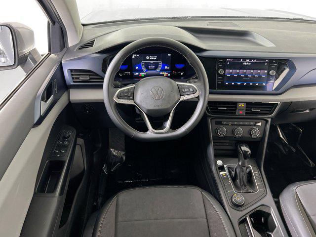 Photo of 2022 Pyrite Silver Metallic Volkswagen Taos