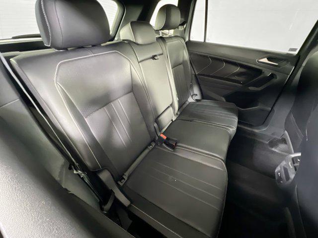 Photo of 2022 Platinum Gray Metallic Volkswagen Tiguan