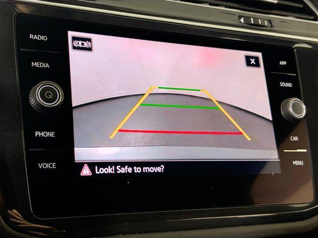 Photo of 2022 Platinum Gray Metallic Volkswagen Tiguan