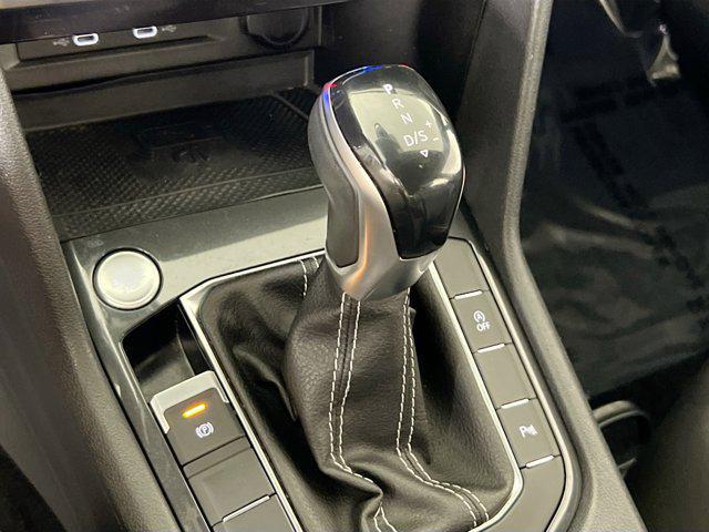 Photo of 2022 Platinum Gray Metallic Volkswagen Tiguan