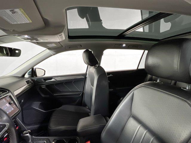 Photo of 2022 Platinum Gray Metallic Volkswagen Tiguan
