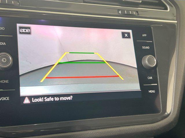 Photo of 2022 Platinum Gray Metallic Volkswagen Tiguan