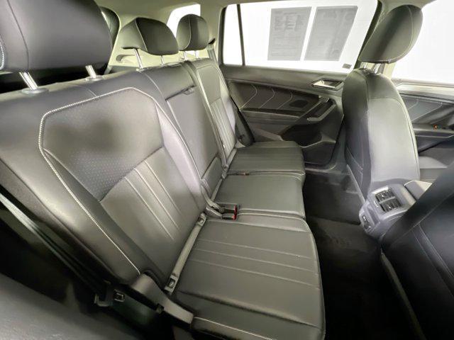 Photo of 2022 Platinum Gray Metallic Volkswagen Tiguan