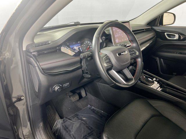 Photo of 2022 Sting-Gray Clearcoat Jeep Compass