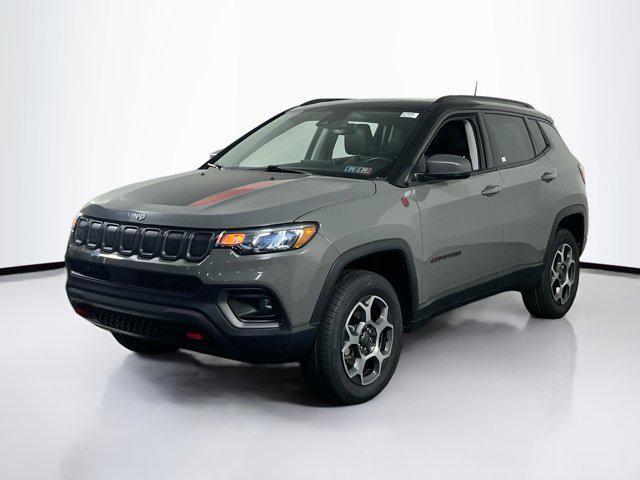 Photo of 2022 Sting-Gray Clearcoat Jeep Compass