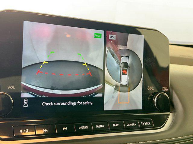 Photo of 2023 Scarlet Ember Tintcoat Nissan Rogue