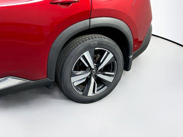 Photo of 2023 Scarlet Ember Tintcoat Nissan Rogue