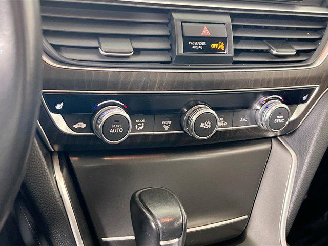 Photo of 2022 Platinum White Pearl Honda Accord