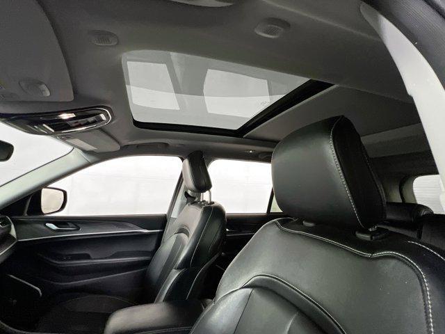 Photo of 2022 Baltic Gray Metallic Clearcoat Jeep Grand Cherokee