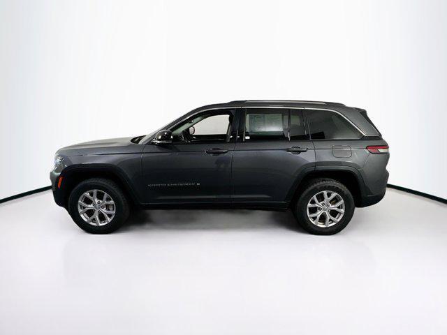 Photo of 2022 Baltic Gray Metallic Clearcoat Jeep Grand Cherokee