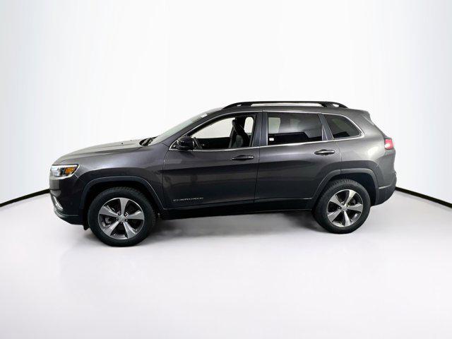 Photo of 2022 Granite Crystal Metallic Clearcoat Jeep Cherokee