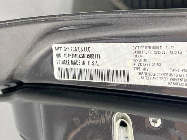 Photo of 2022 Granite Crystal Metallic Clearcoat Jeep Cherokee