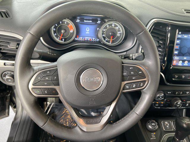 Photo of 2022 Granite Crystal Metallic Clearcoat Jeep Cherokee