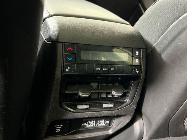 Photo of 2021 Bright White Clearcoat Jeep Grand Cherokee L