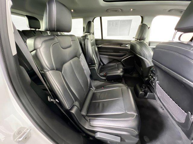 Photo of 2021 Bright White Clearcoat Jeep Grand Cherokee L