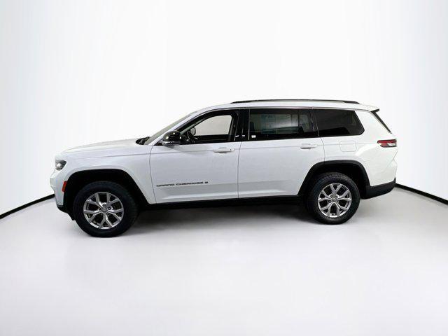 Photo of 2021 Bright White Clearcoat Jeep Grand Cherokee L