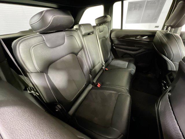 Photo of 2023 Velvet Red Pearlcoat Jeep Grand Cherokee