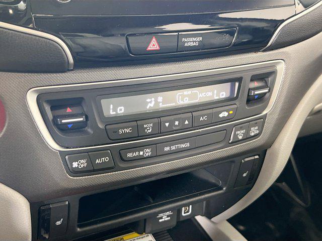 Photo of 2022 Obsidian Blue Pearl Honda Ridgeline