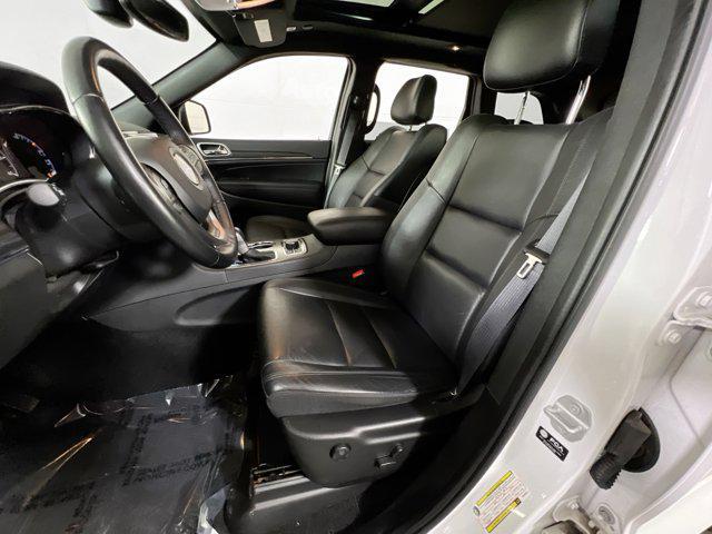 Photo of 2022 Bright White Clearcoat Jeep Grand Cherokee