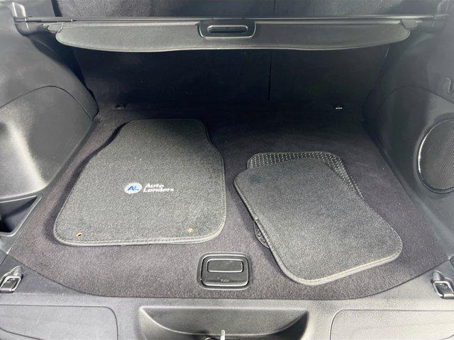 Photo of 2022 Bright White Clearcoat Jeep Grand Cherokee