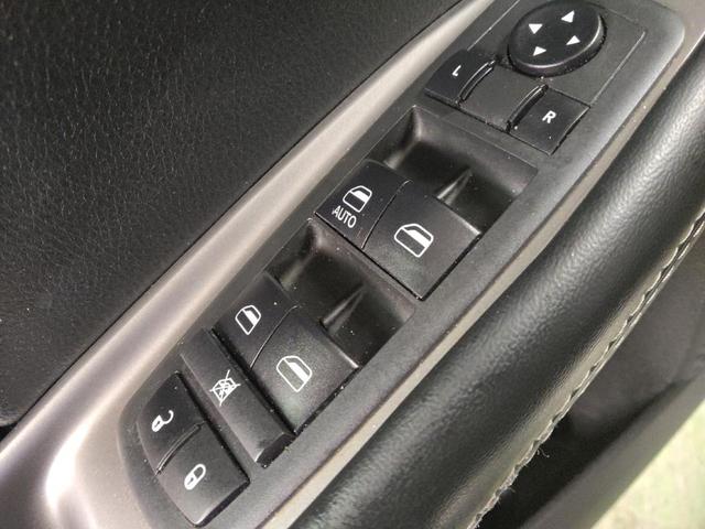 Photo of 2018 White Dodge Journey