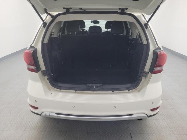 Photo of 2018 White Dodge Journey