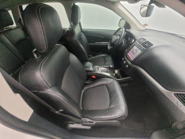 Photo of 2018 White Dodge Journey