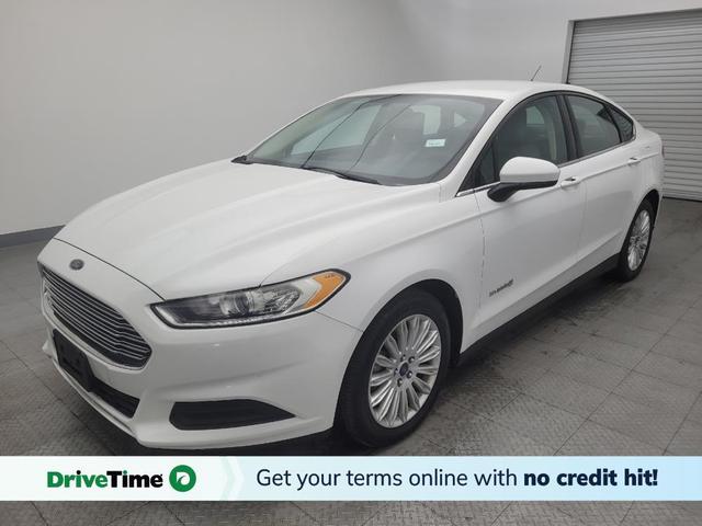 Photo of 2014 Oxford White Ford Fusion Hybrid