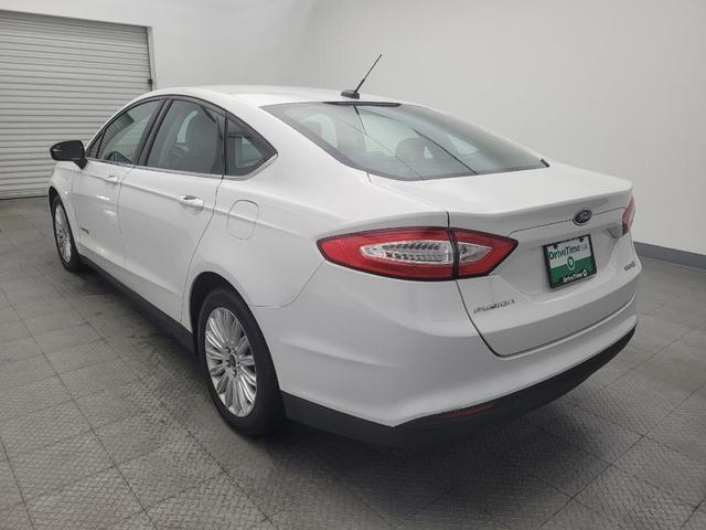 Photo of 2014 Oxford White Ford Fusion Hybrid
