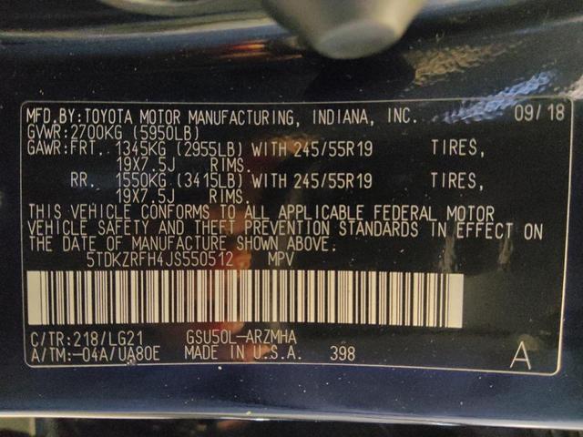 Photo of 2018 Midnight Black Metallic Toyota Highlander