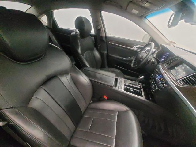 Photo of 2017 Gray Genesis G80