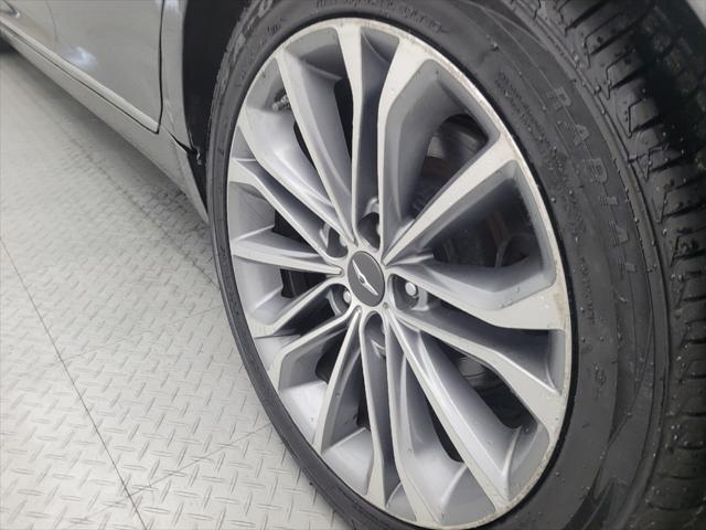 Photo of 2017 Gray Genesis G80