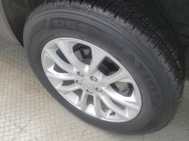 Photo of 2021 Diamond Black Crystal Pearlcoat Jeep Cherokee