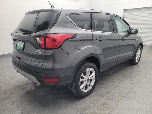 Photo of 2019 Magnetic Metallic Ford Escape
