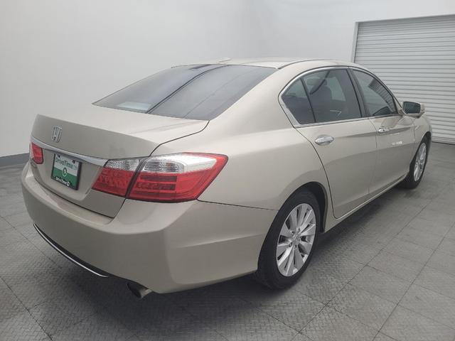 Photo of 2015 Gold Honda Accord
