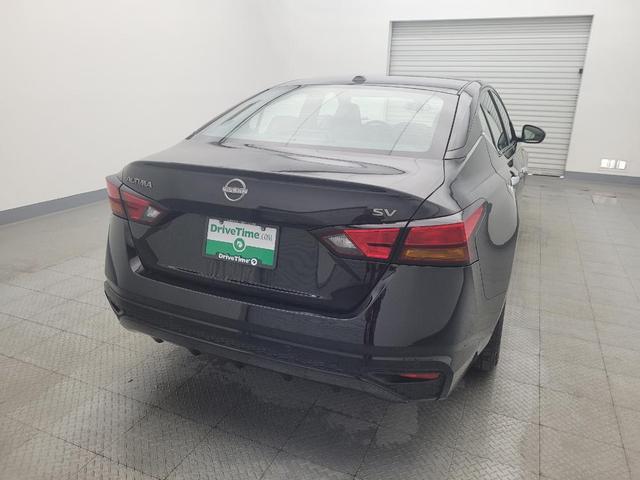 Photo of 2023 Super Black Nissan Altima