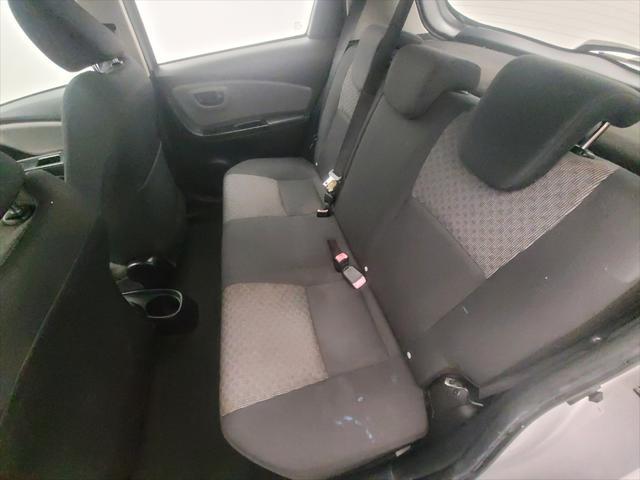 Photo of 2015 Classic Silver Metallic Toyota Yaris