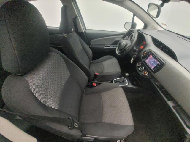 Photo of 2015 Classic Silver Metallic Toyota Yaris