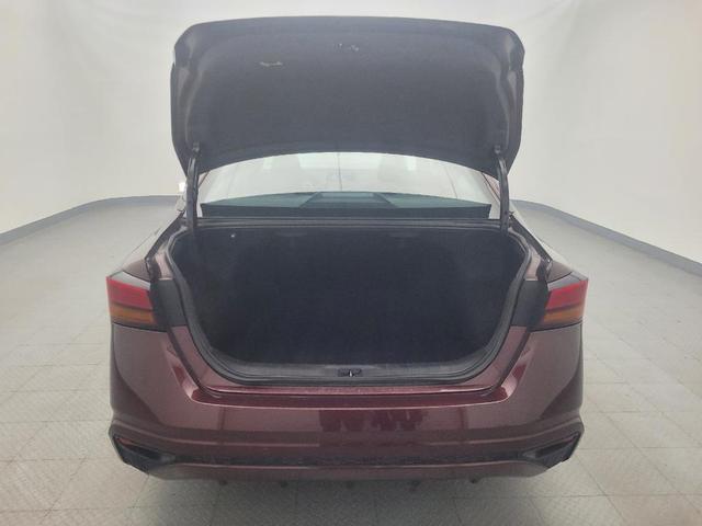 Photo of 2023 Red Nissan Altima