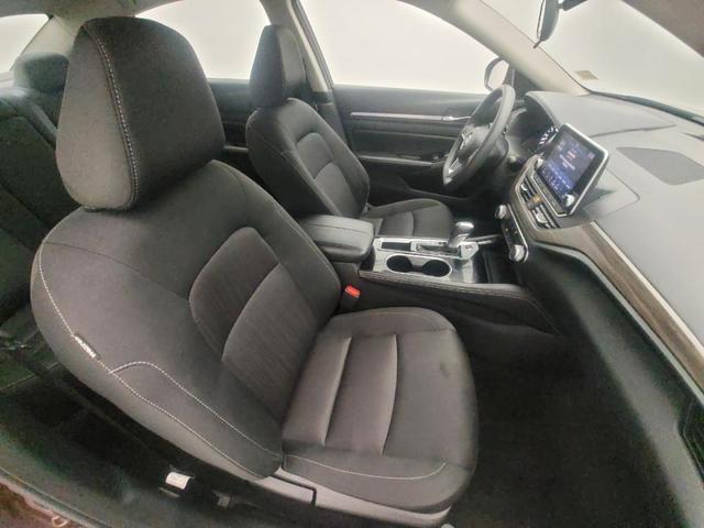 Photo of 2023 Red Nissan Altima
