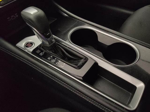Photo of 2023 Red Nissan Altima